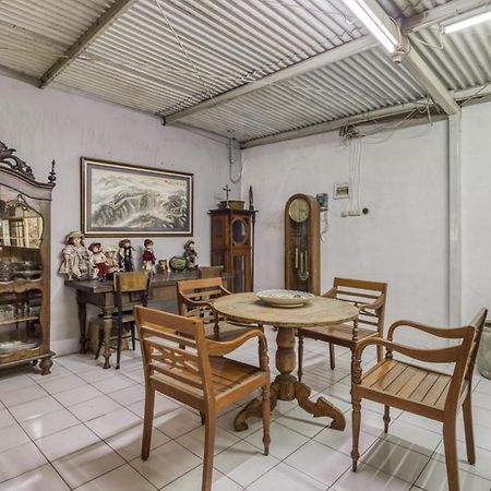 Reddoorz Hostel Near Adisucipto Airport Yogyakarta Kalasan Exterior foto