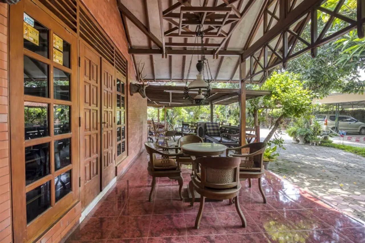 Reddoorz Hostel Near Adisucipto Airport Yogyakarta Kalasan Exterior foto