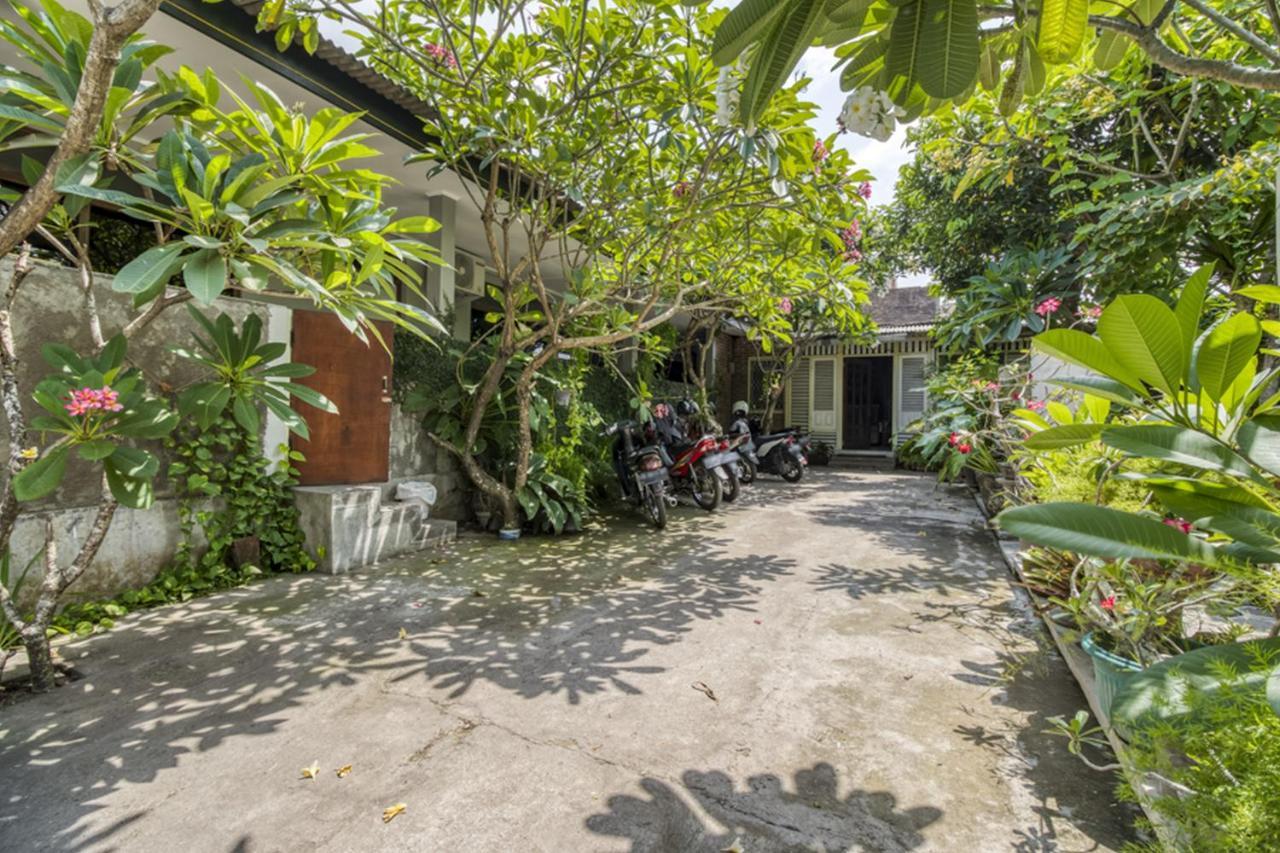 Reddoorz Hostel Near Adisucipto Airport Yogyakarta Kalasan Exterior foto